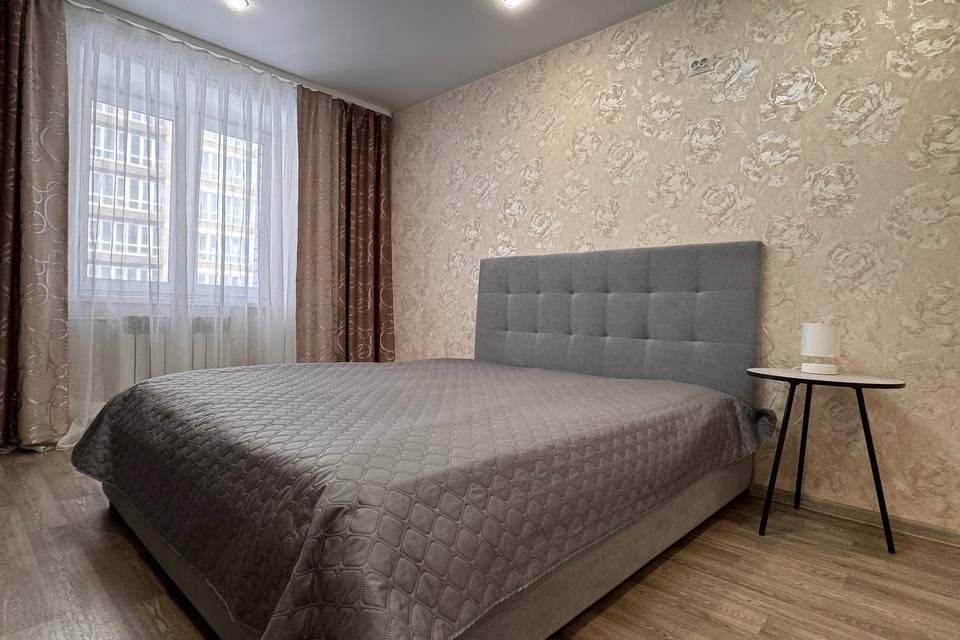 Уютная квартира с кpасивым видoм нa Kитaй, в ЦEHTPE ГОPОДA 