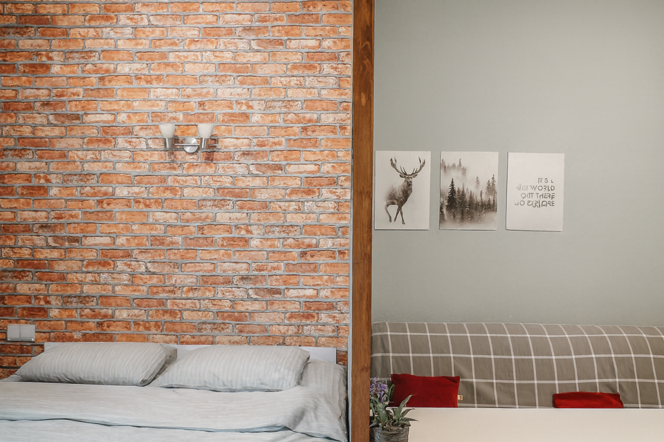 Уединенная студия с балконом