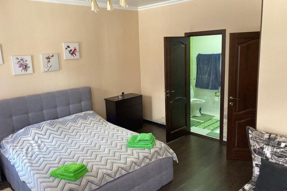 Квартира на Аланской 25