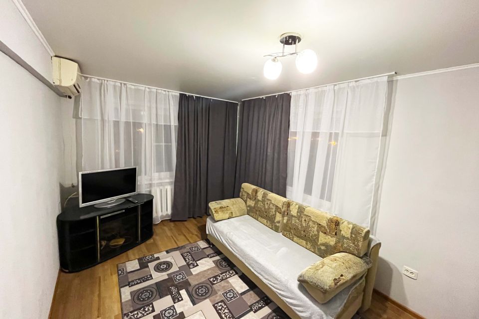 Квартира в Районе ЖД вокзала, Александровской больницы.