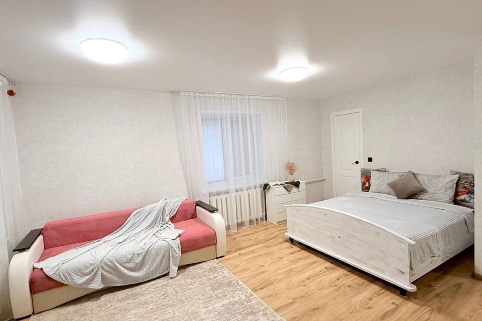 Светлая студия со свежим ремонтом