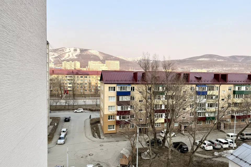 6 спальных, Район Янтаря и детской областной на Ленина. 