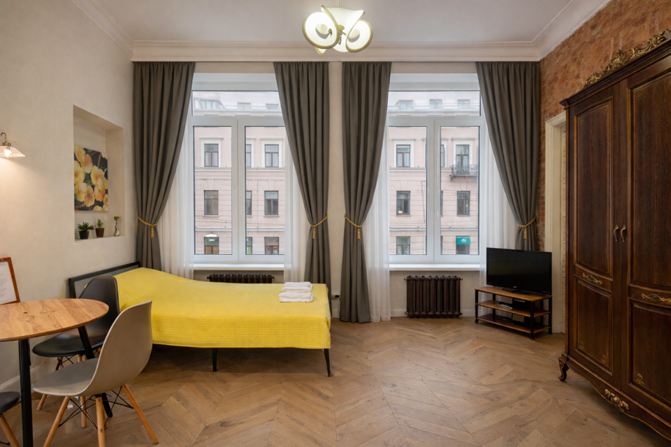 Уют с видом на Невский