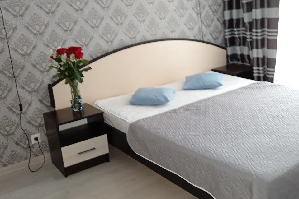Уютная квартира в новом доме комфорт класса. 