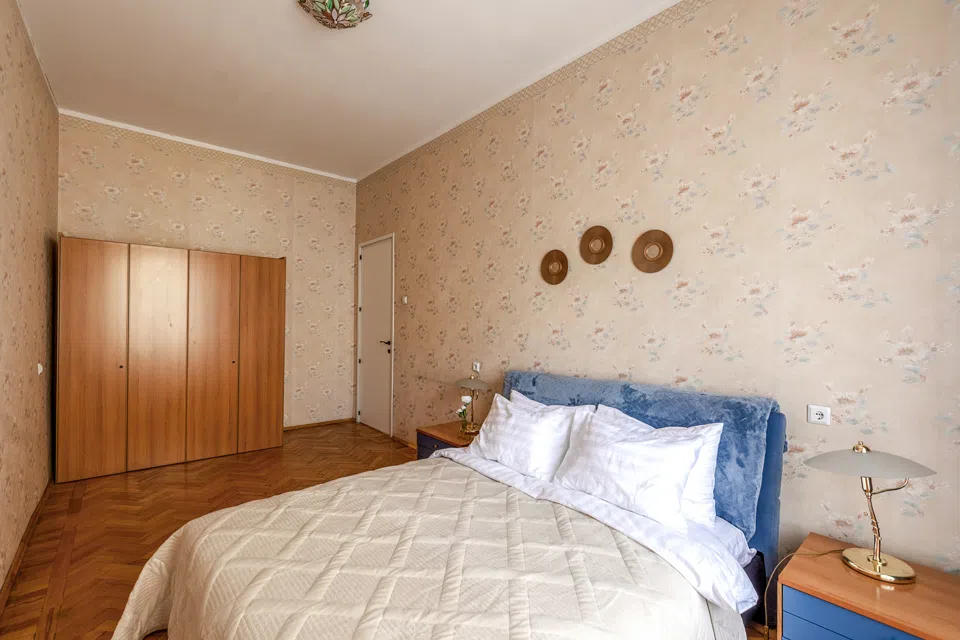 Апартаменты RentDaySpb в центре с 3 спальнями