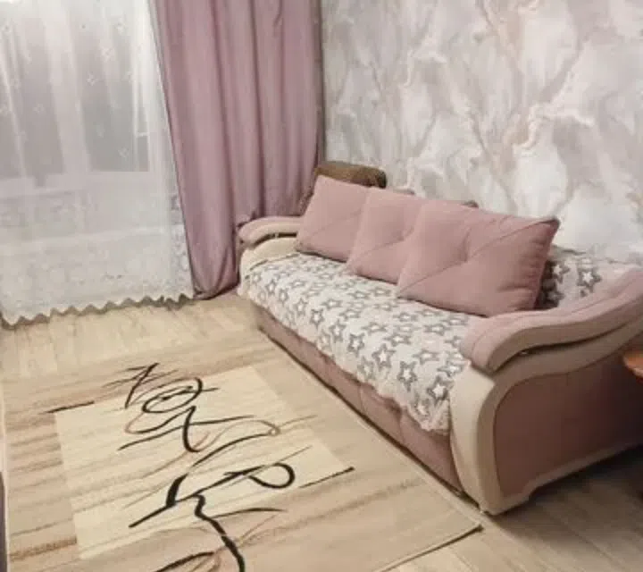 Квартира рядом с ДК КРАЗА