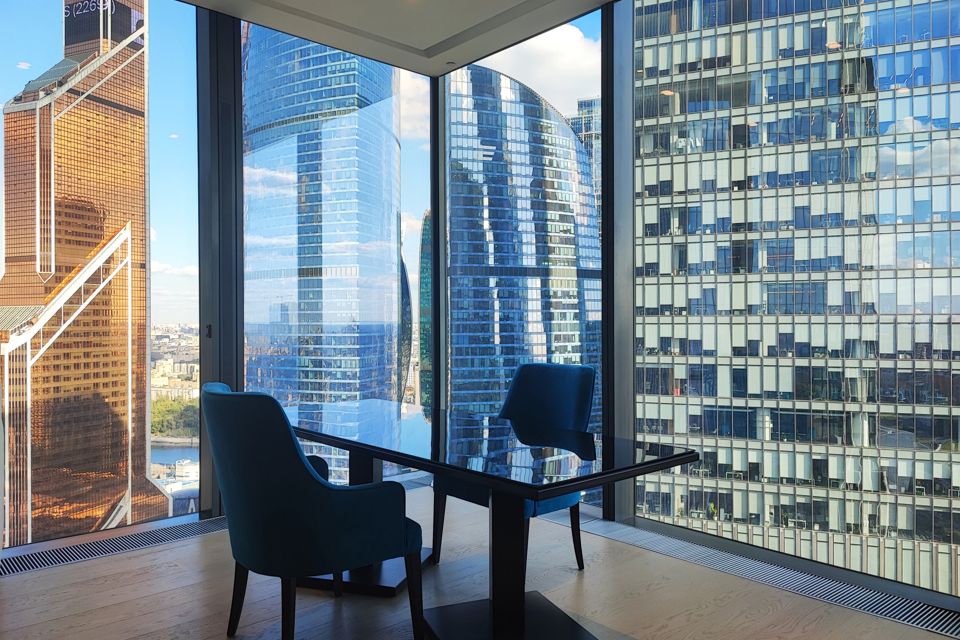 Угловой апартамент с видом на Москва Сити 