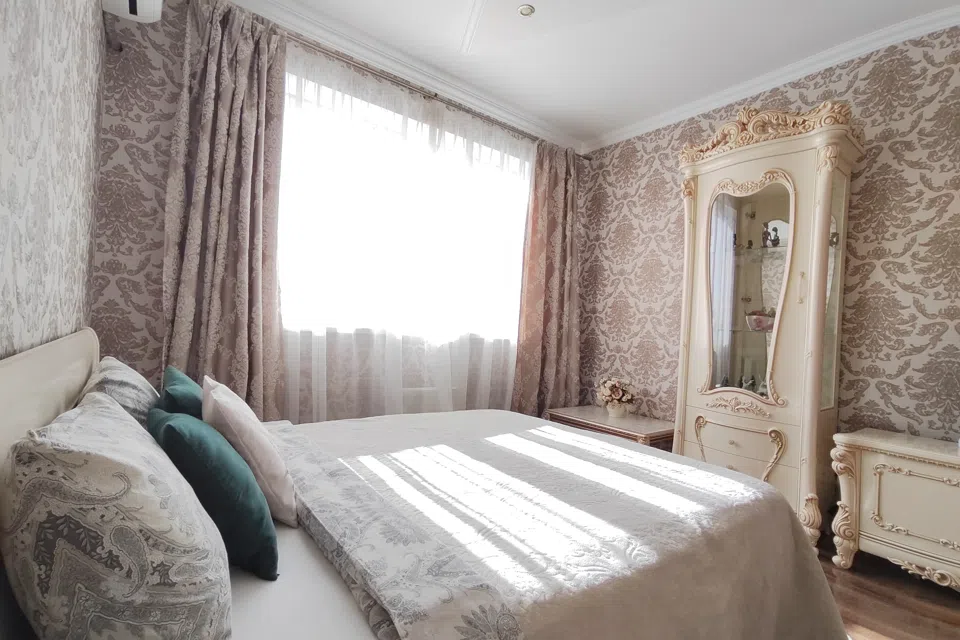 Большая квартира с двумя комнатами