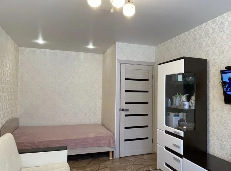 НА КРАЮ         