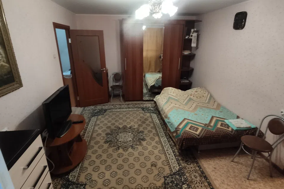 Уютная 2х комнатная квартира с видом на ул Жукова.