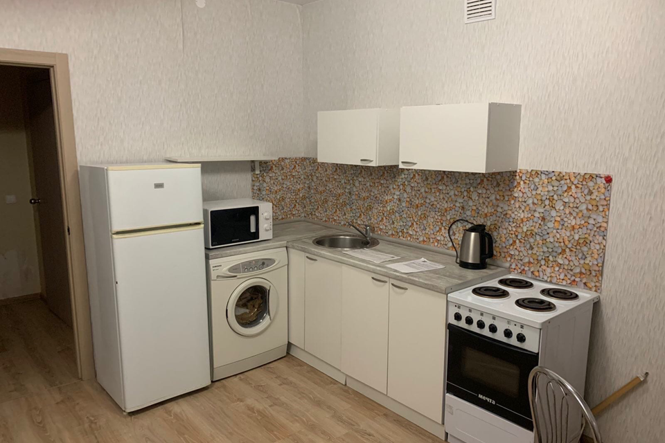 Уютная квартира у Молота.