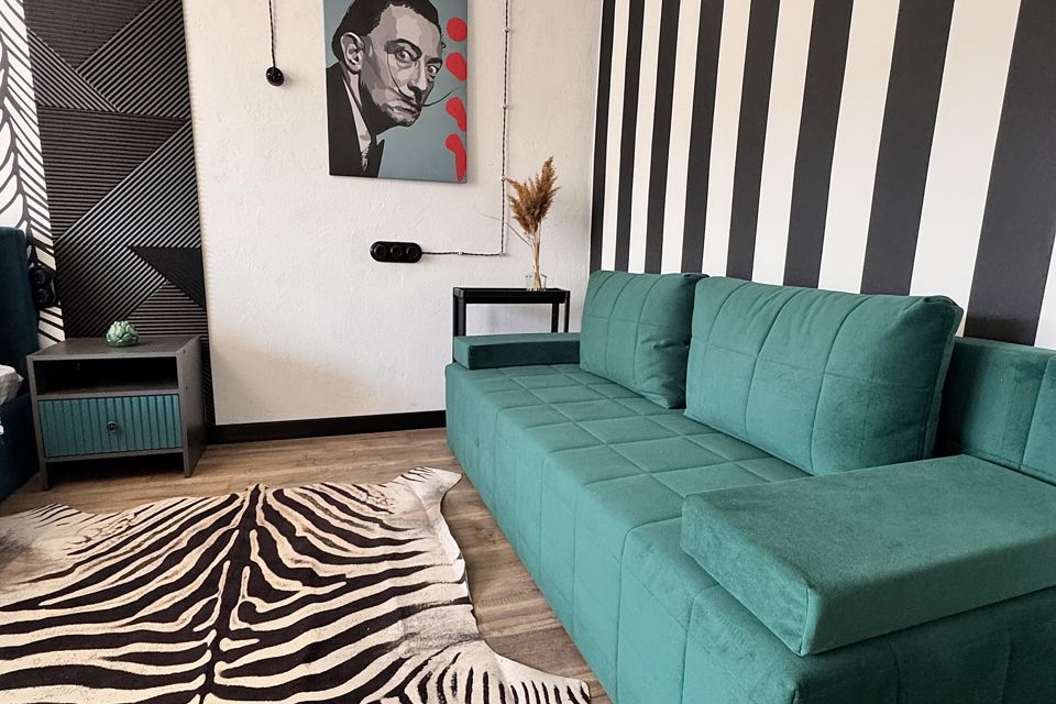 Трехкомнатная квартира с дизайнерским ремонтом