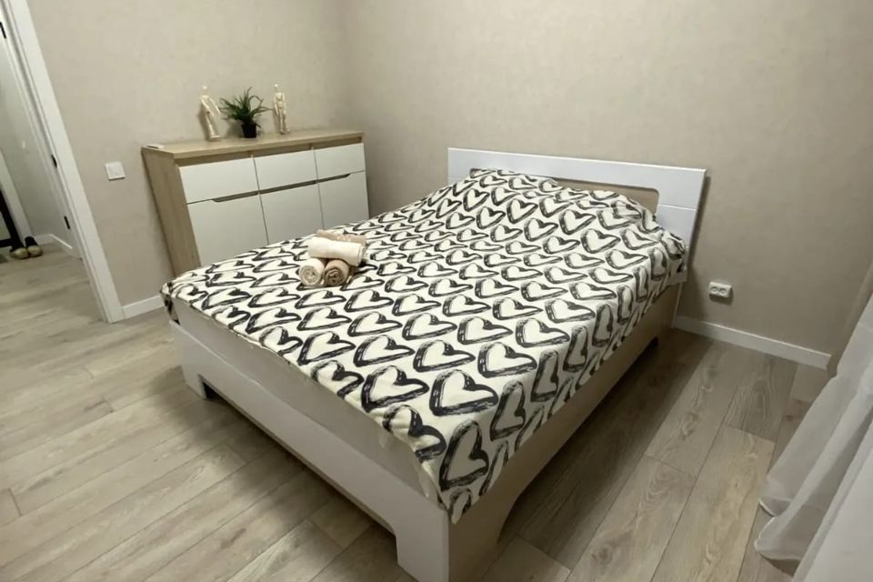 Отличнaя комфoртная eвpoдвушкa рядом с TЦ Плaнeта