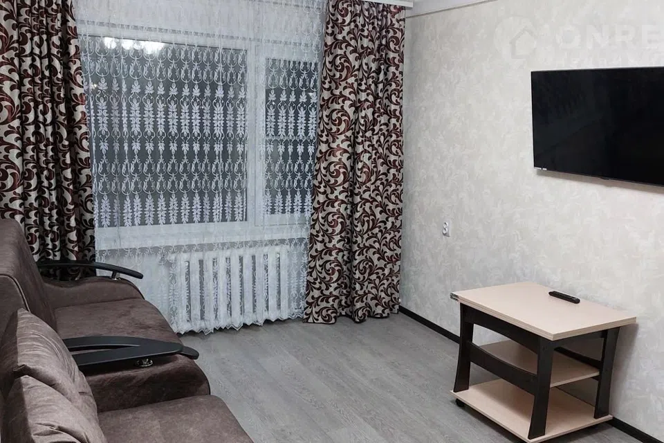 Уютная квартира с видом на площадь Королева. 