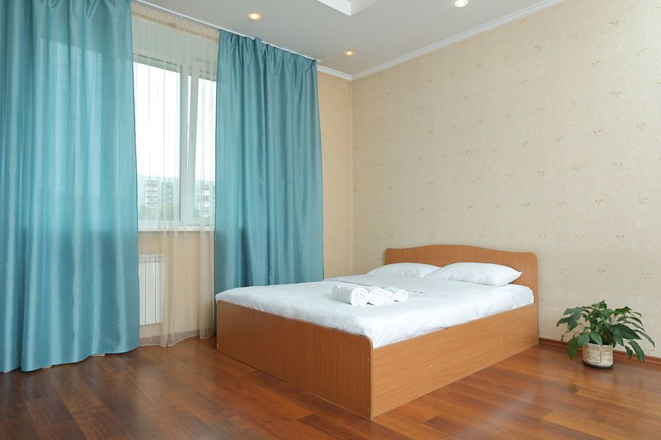 Просторная 1-комнатная квартира в центре Взлетки 
