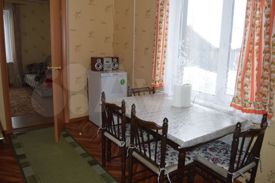 часть дома в городе С
