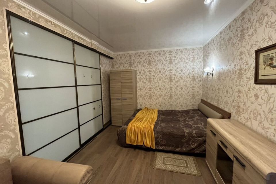 Уютная квартира для комфортного отдыха и автомобиль.