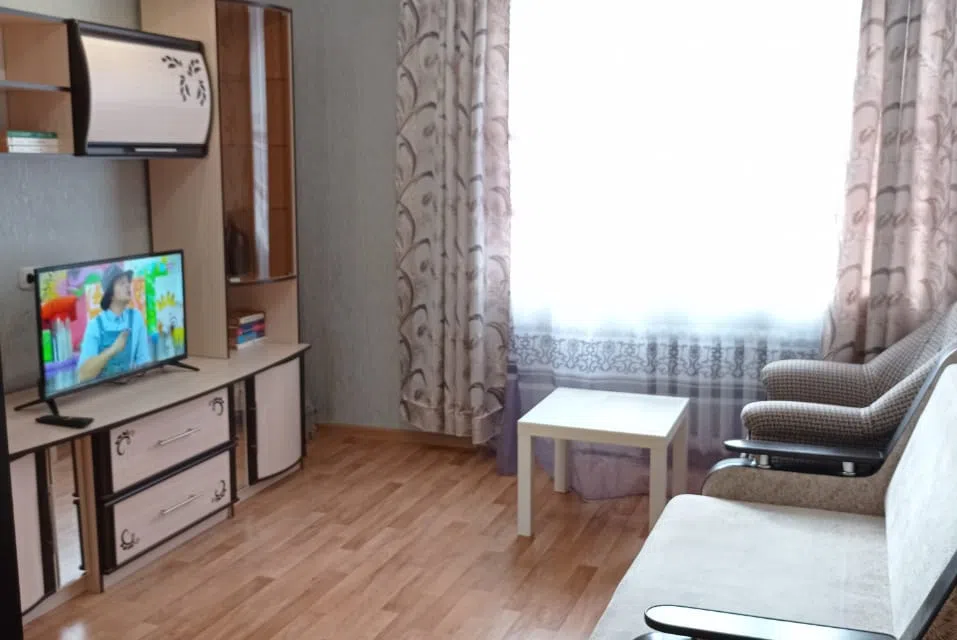 Двухкомнатная квартира на Баженова