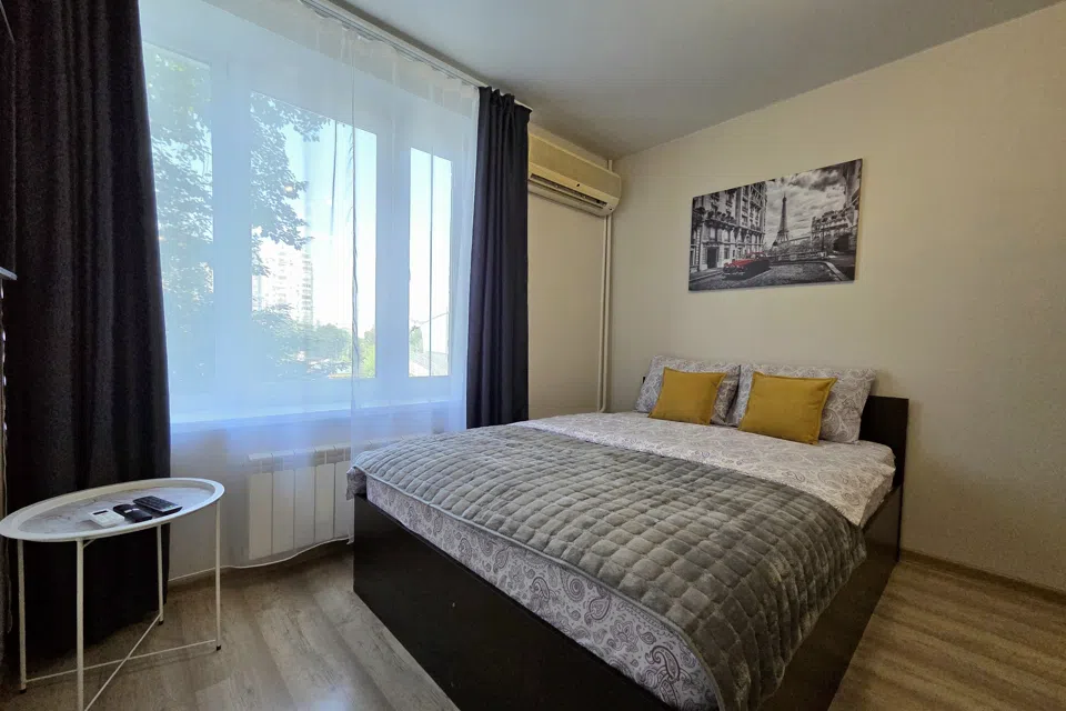 Студия-квартира RoomOnDay в ЖК Саяны-Парк.