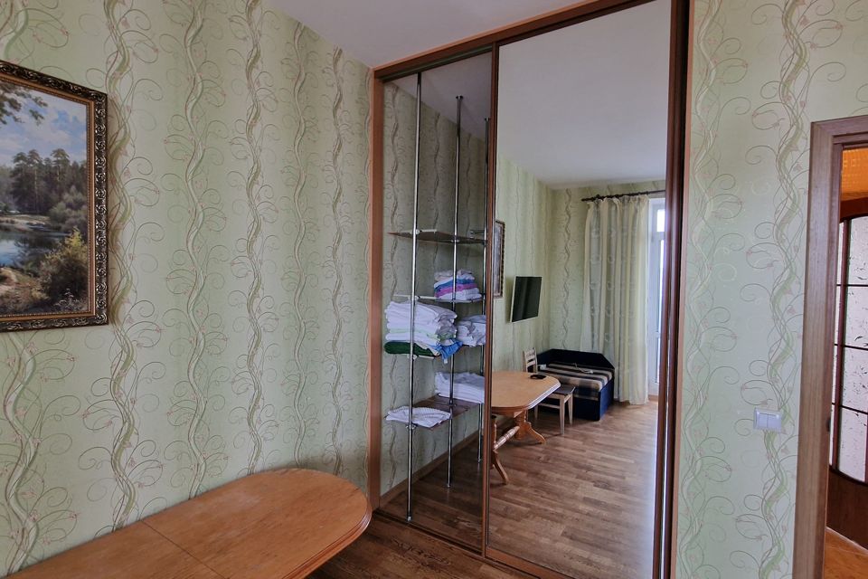 Насквозь проветриваемая с моря квартира в 8мин до воды