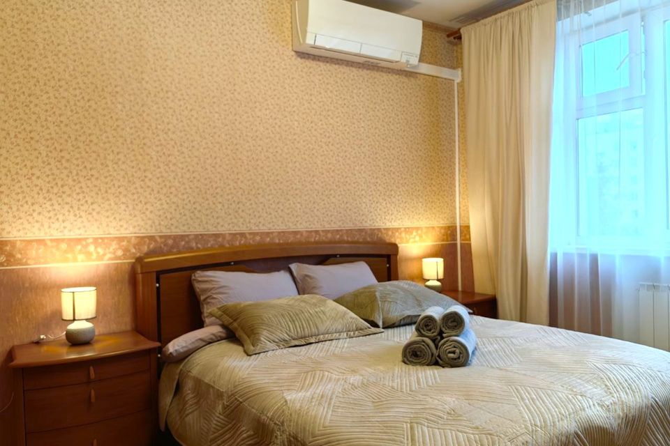 Просторная двушка у метро Беляево