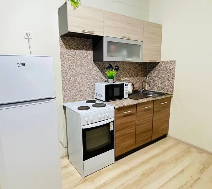 Студия, МЕГА, ШИРОКАЯ РЕЧКА.