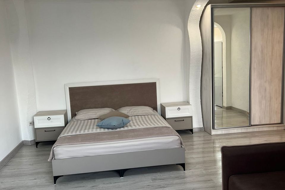 Однокомнатные Апартаменты на Ленина 28