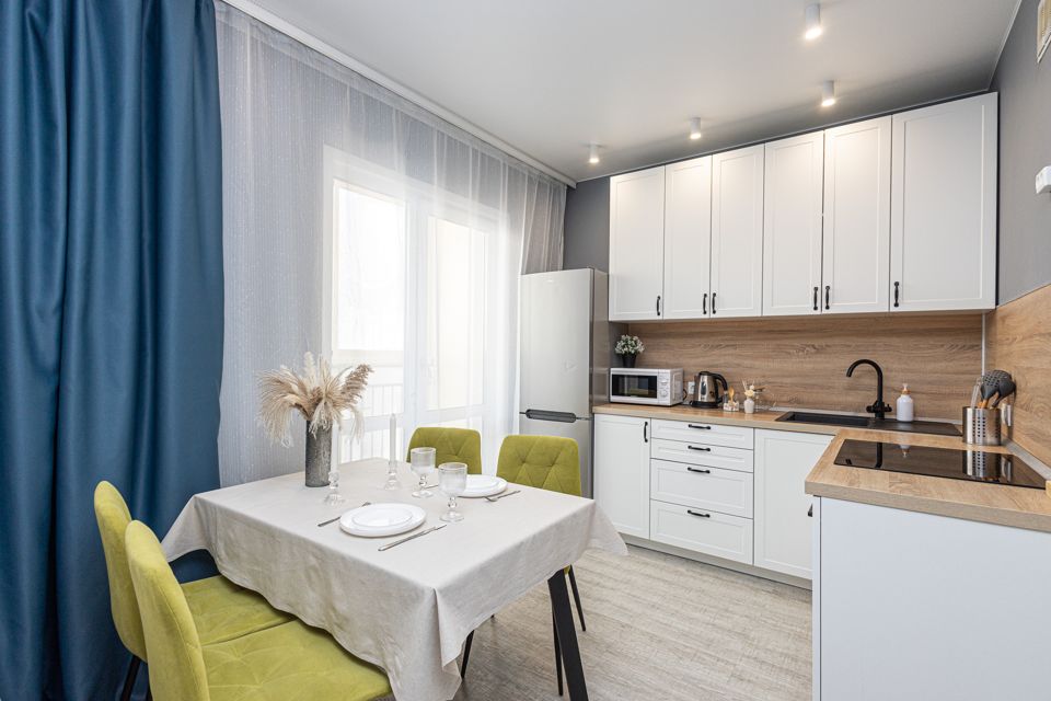 Апартаменты в новом доме напротив ЛДК и Кузбасс Арены.