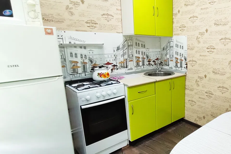 2-к. квартира, 30 кв.м, 3 кровати