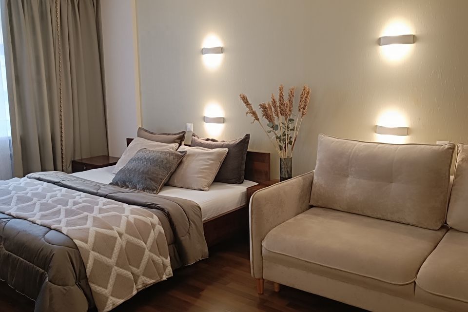 Двухкомнатная квартира рядом с проспектом Ленина