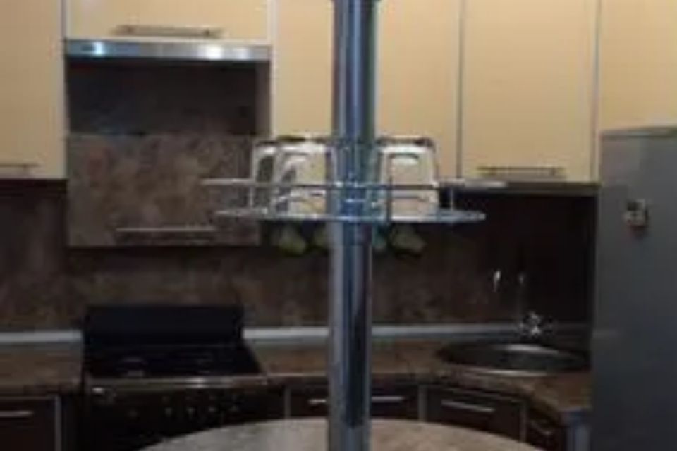 Уютная двухкомнатная квартира напротив ОмГТУ