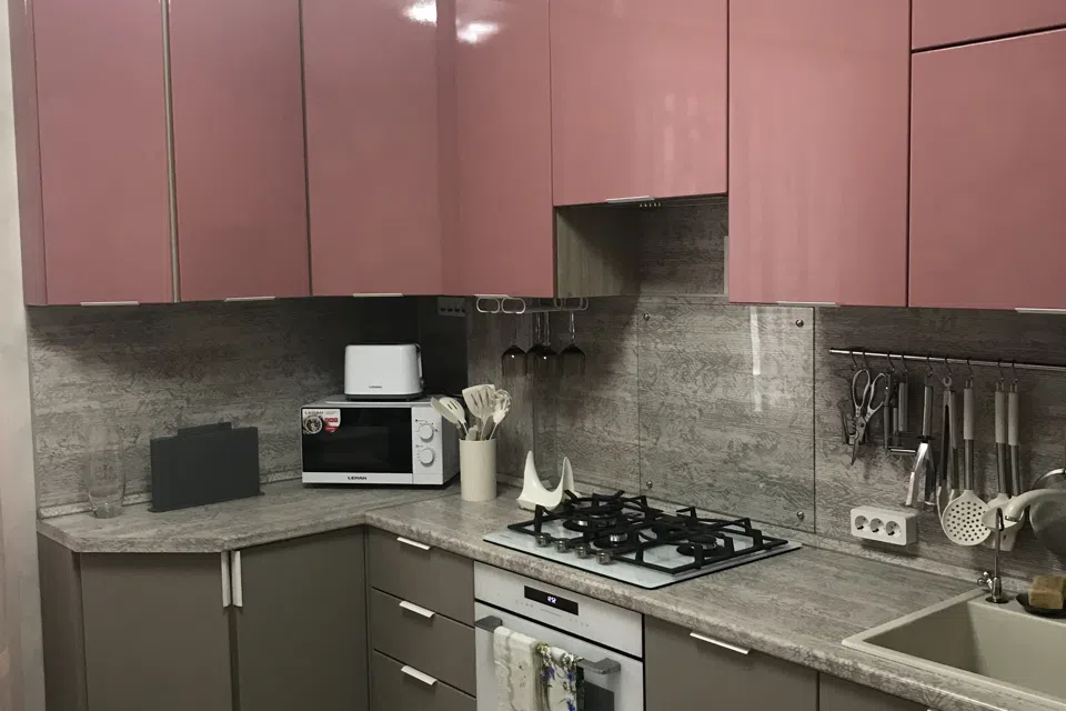 Однокомнатная квартира, вид на парк, р-н Цирка, пл. Дружбы 