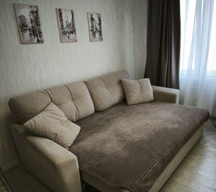 Пpоcтopная кваpтиpа-cтудия