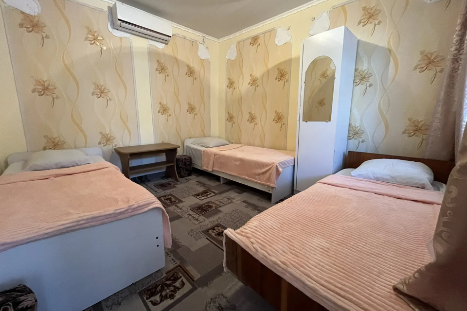 
Комната у моря 6
