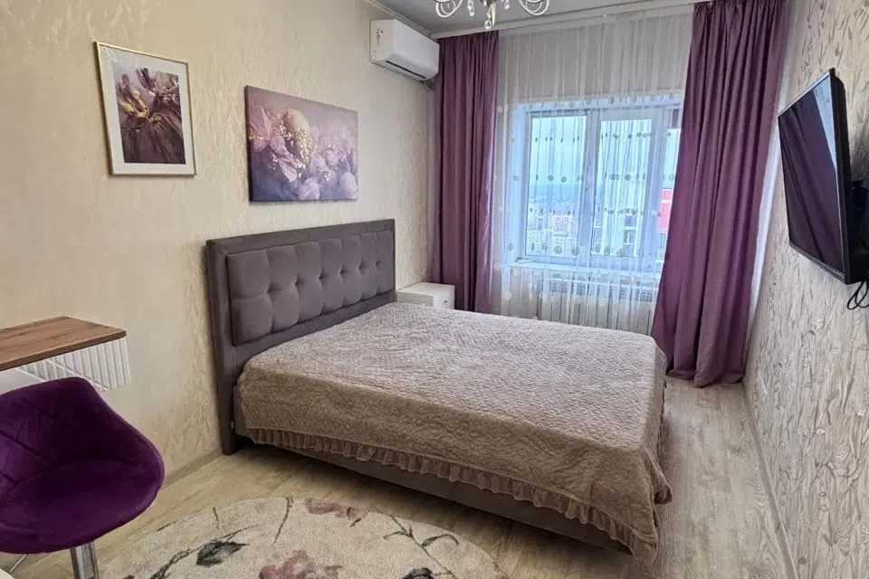 Двухкомнатная квартира в центре рядом с аэропортом 