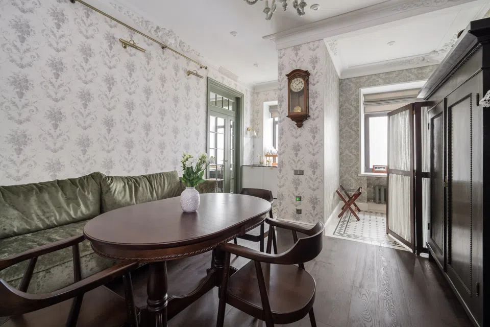 Magic Aristocrat на Литейном