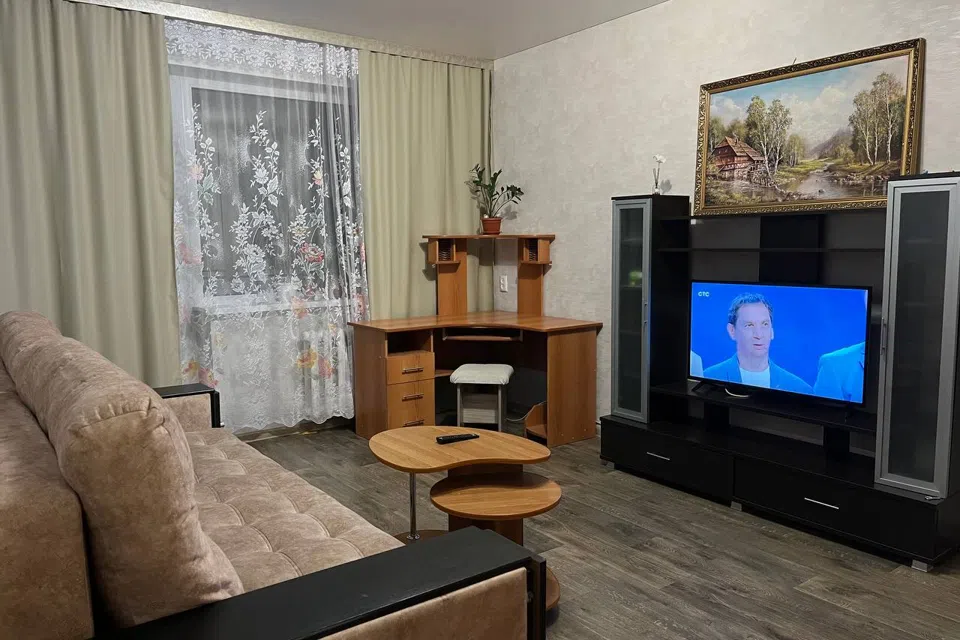 просторная, светлая, чистая  уютная двухкомнатная квартира