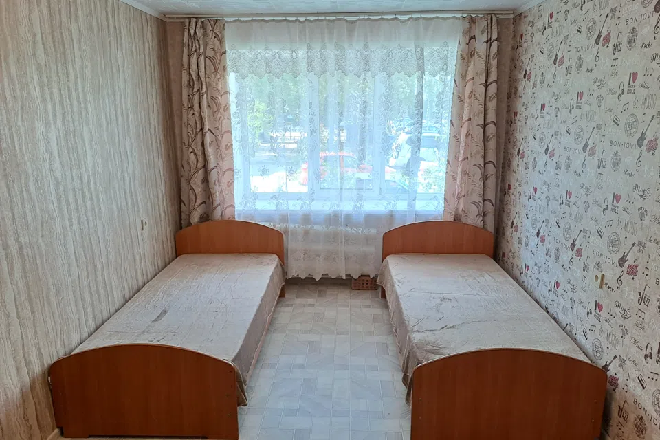 Тихая, уютная квартира на первом этаже в центре Ирбита.