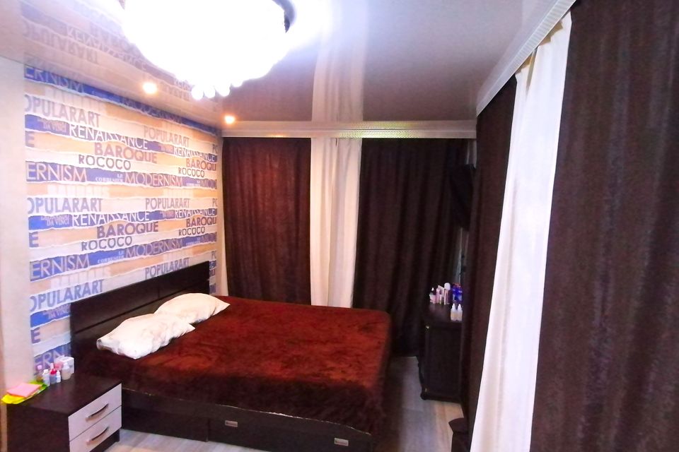 Квартира с балконом рядом с детской поликлиникой