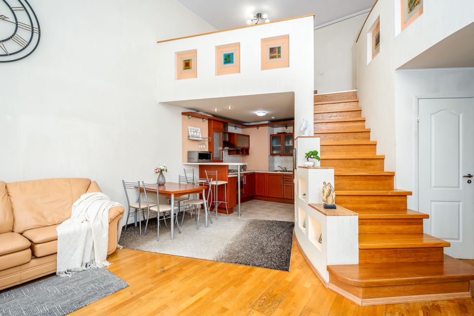 Двухуровневая квартира у Эрмитажа