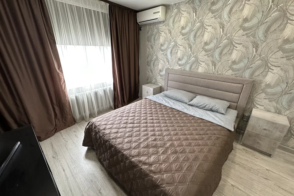 Уютная квартира рядом с ТЦ Планета 