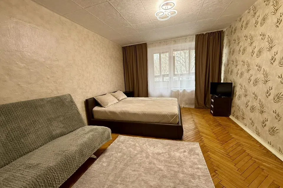 Квартира на Саянской 4
