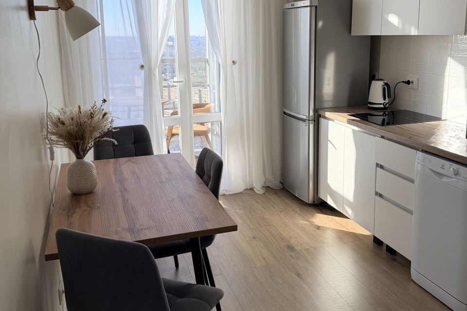 Уютная новая квартира с видом на Петрозаводск и закаты 