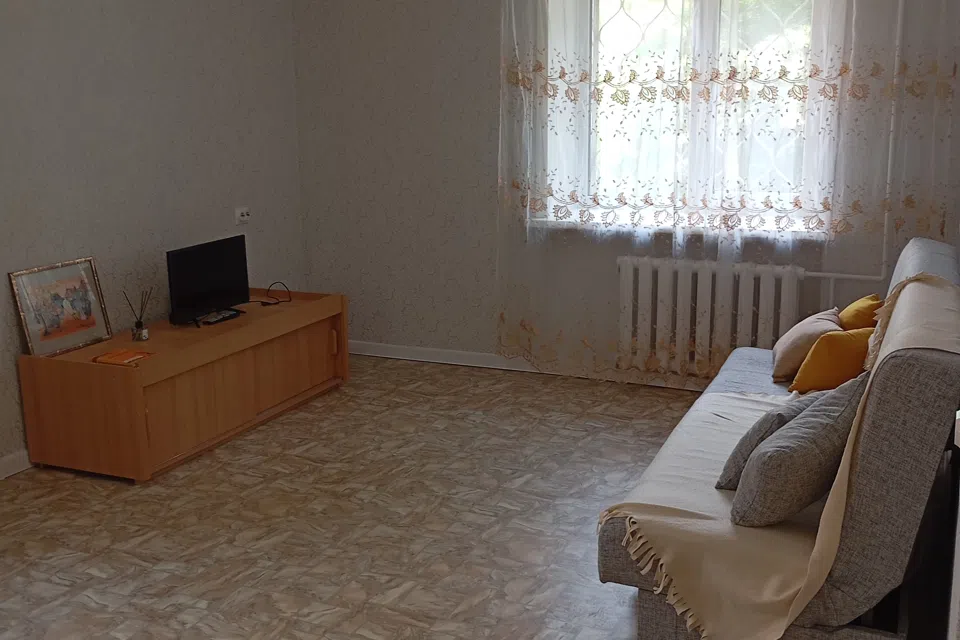 Уютная квартира рядом с МНТК 