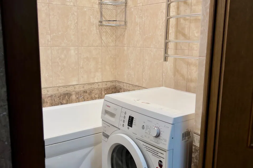 Двухкомнатная квартира с балконами в Курортной зоне