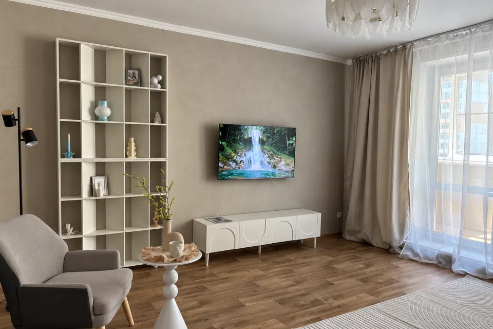 Современная квартира в голубых оттенках 