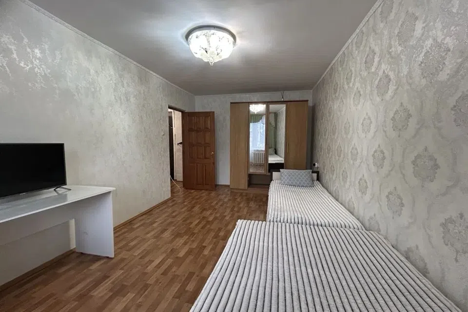 1-к квартира Мира 38