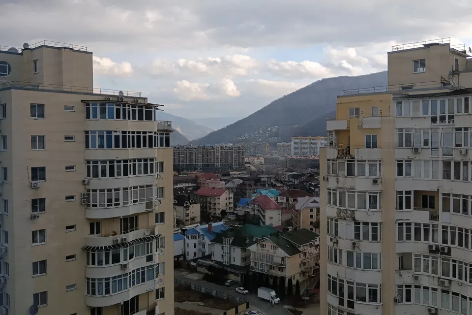 Уютная квартира с шикарным видом на реку, горы и море