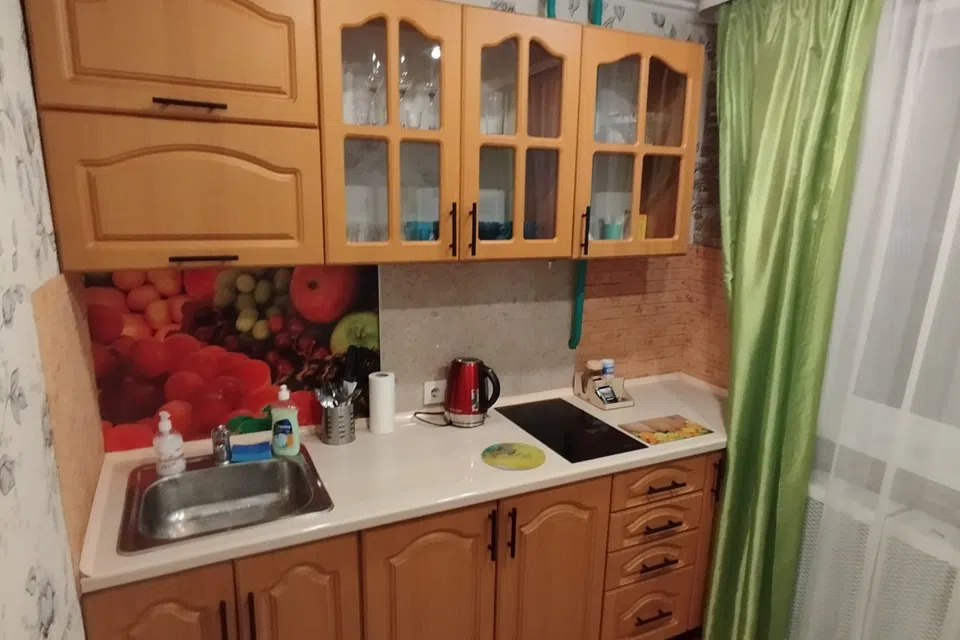 Сдам 2-комн. квартиру посуточно, Тарана 21