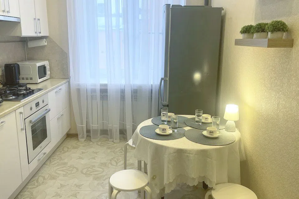 JN Apartments. Двухкомнатные апартаменты с джакузи